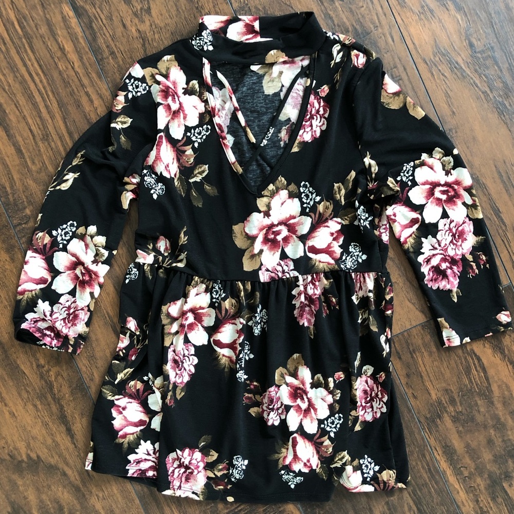 🚨 ALL TOPS $7 🚨